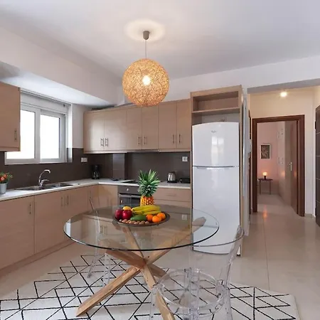 Pagrati Cozy In Apartment Athens
